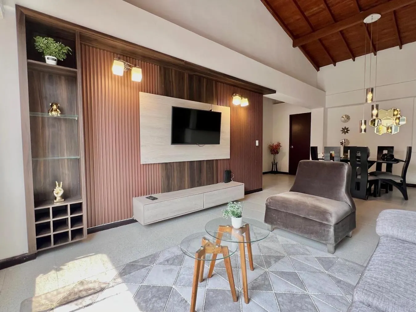 Provenza Street Medellin Living Work And Study Daire